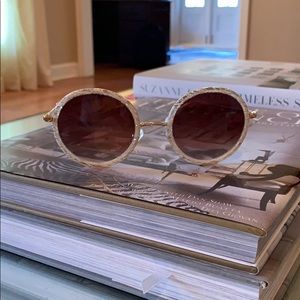 krewe Accessories - Krewe ‘Louisa’ Sunglasses (new/never worn) krewe Accessories - Krewe ‘Louisa’ Sunglasses (new/never worn)
